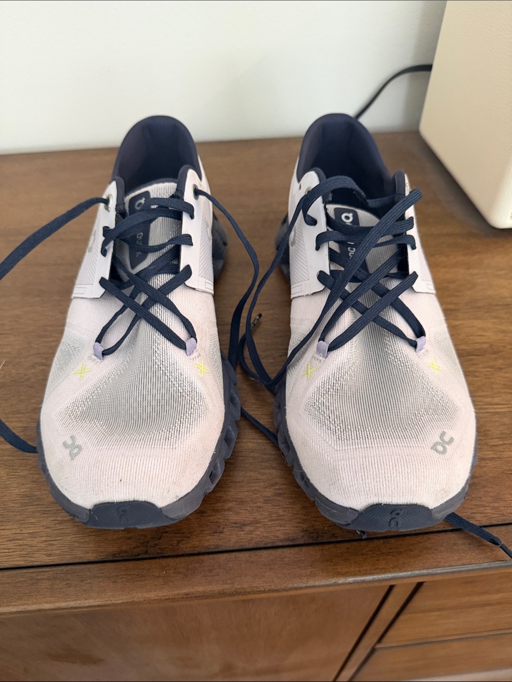 On Running Women's Athletic Shoes in White and Navy - Picture 3 of 4
